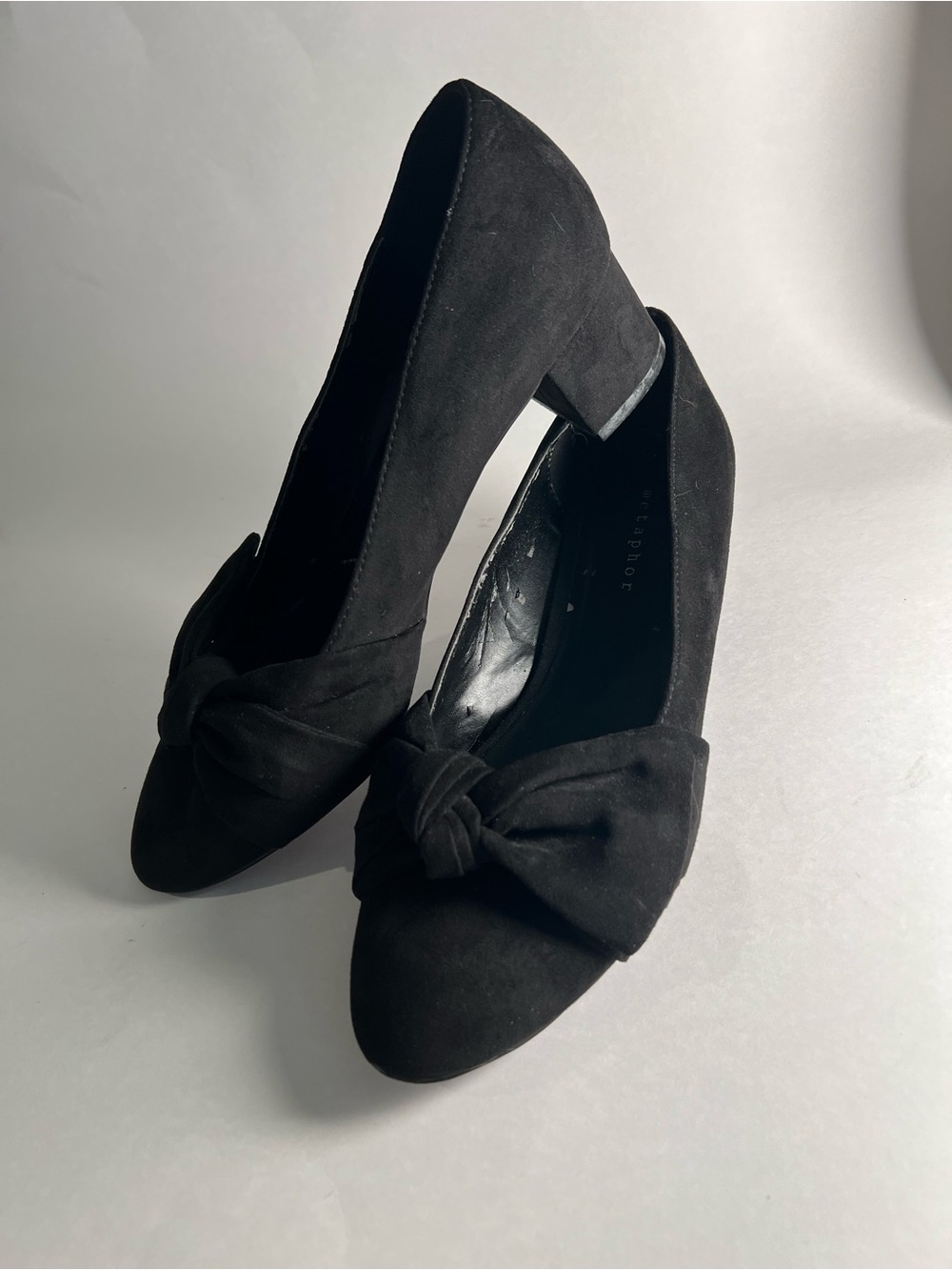 Metaphor Black Faux Suede Bow Knot Block Short Heels Size 9